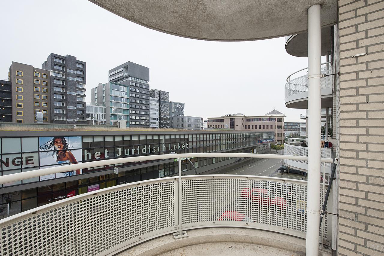 Apartment with balcony next to the station - Image 8