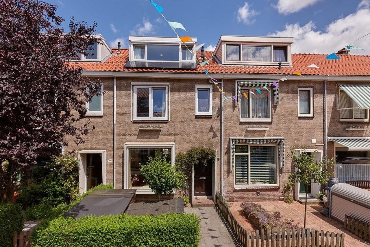 4-slaapkamer tussenwoning met tuin - Afbeelding 1