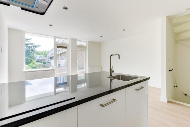 4-kamer appartement met zonnig terras - Afbeelding 7