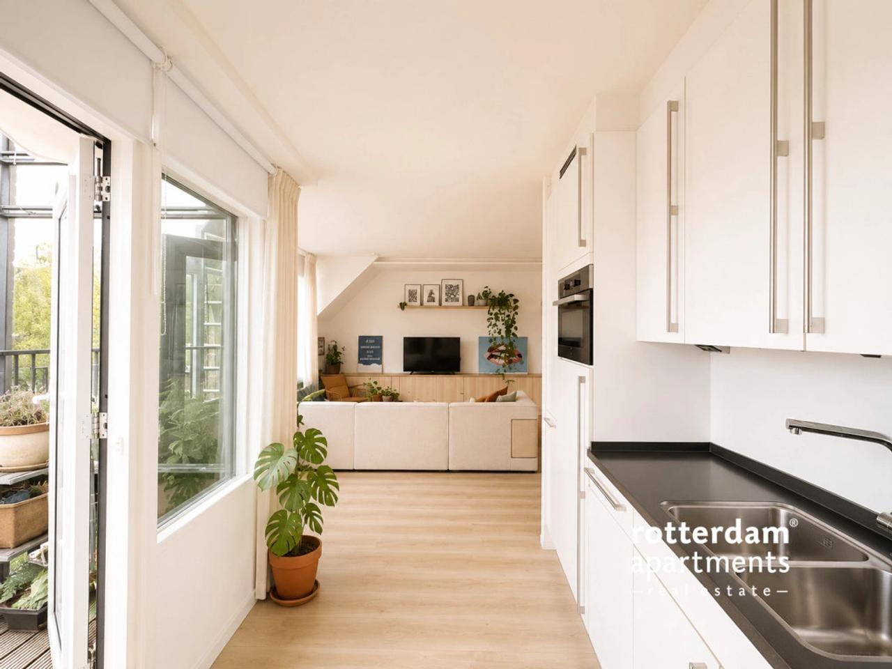 Gemeubileerd 3-kamerappartement met havenzicht - Afbeelding 7