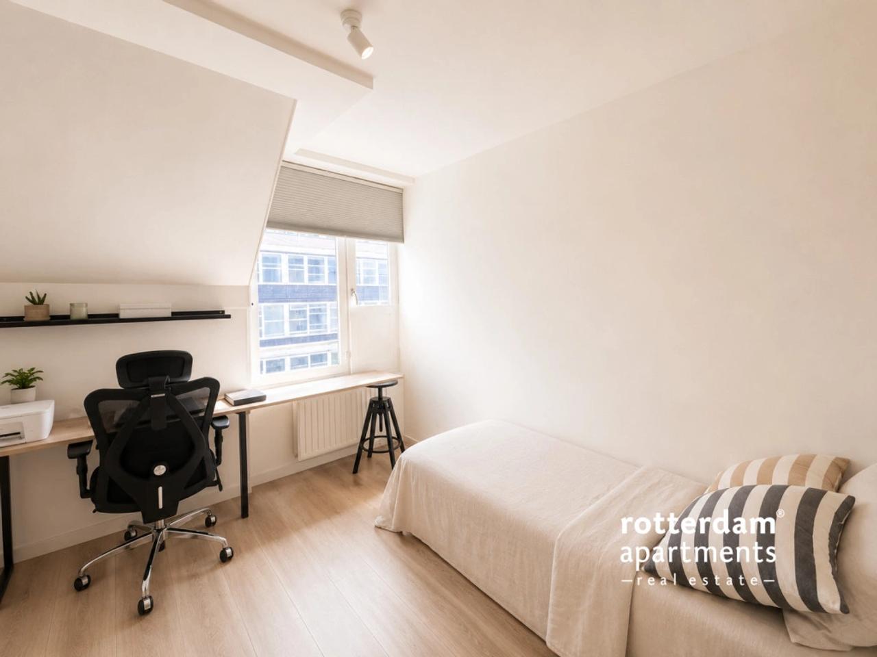 Gemeubileerd 3-kamerappartement met havenzicht - Afbeelding 13