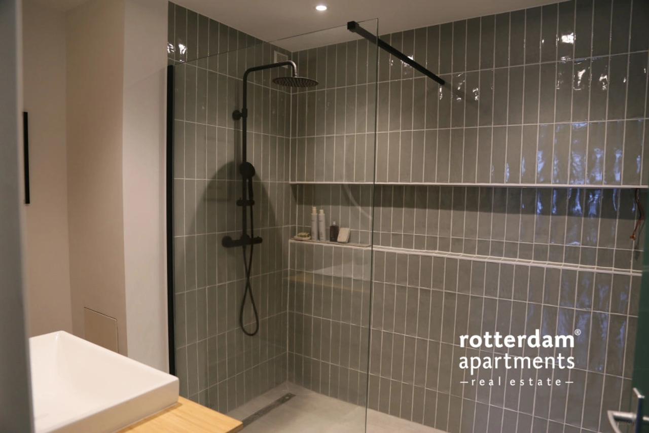 Gemeubileerd 3-kamerappartement met havenzicht - Afbeelding 15