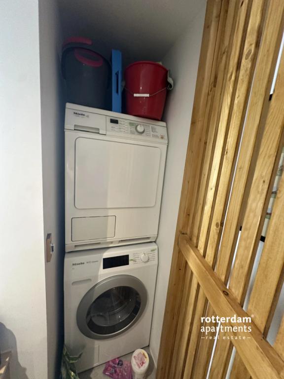 Gemeubileerd 3-kamerappartement met havenzicht - Afbeelding 24