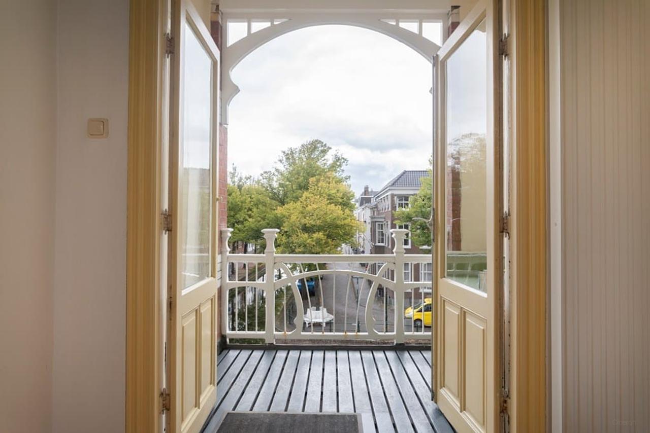 Terras aan de gracht in hartje Den Haag - Afbeelding 21