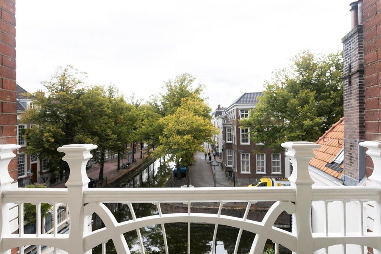 Terras aan de gracht in hartje Den Haag - Afbeelding 23