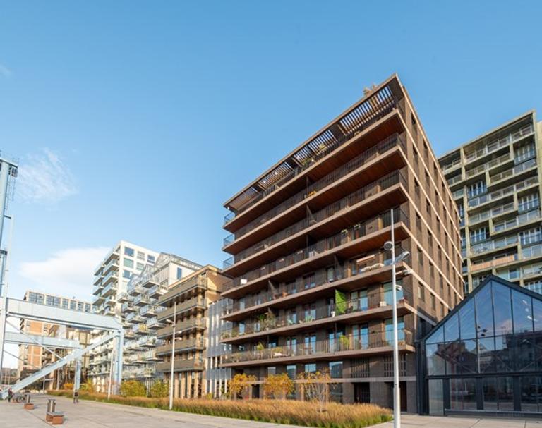 3-Bedroom Apartment with Large Terrace - Image 2