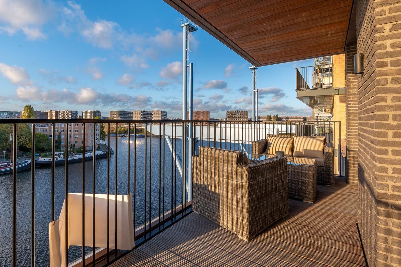 3-Bedroom Apartment with Large Terrace - Image 14