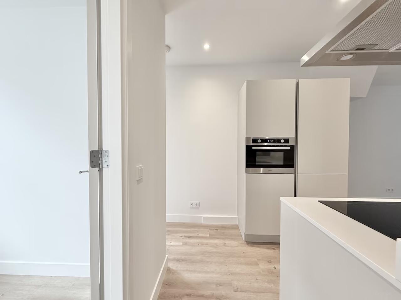 2-slaapkamer appartement met tuin in De Baarsjes - Afbeelding 3