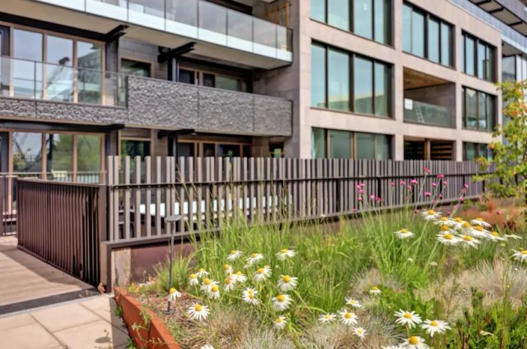 2-kamerappartement met terras in Katendrecht - Afbeelding 9