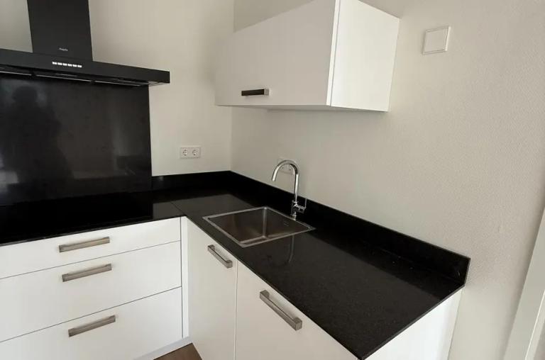 2-kamerappartement met terras in Katendrecht - Afbeelding 21