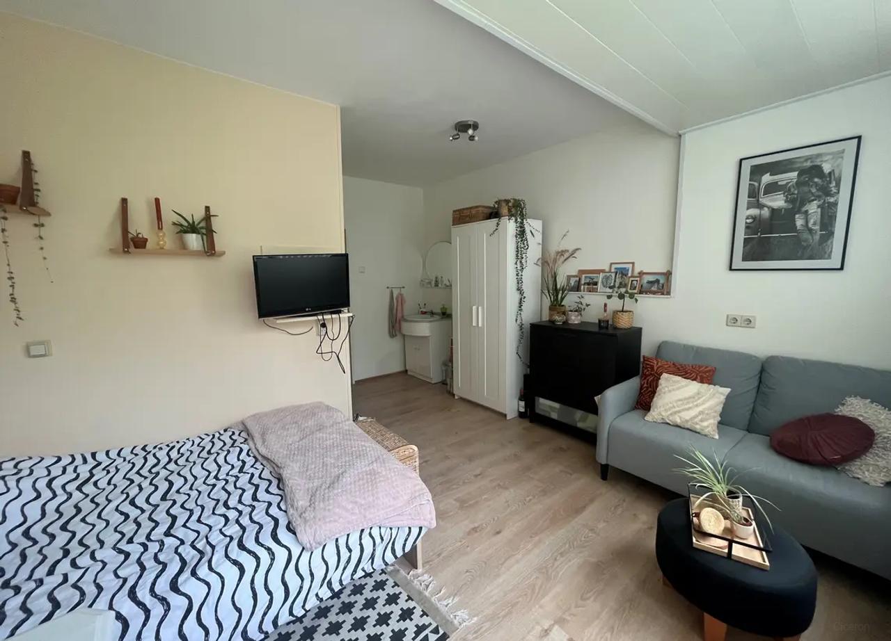 3-Bedroom Apartment in Tilburg - Image 6