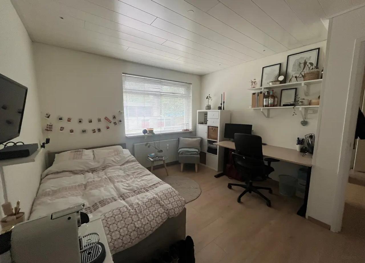 3-Bedroom Apartment in Tilburg - Image 9
