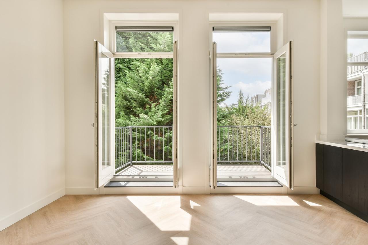 2-slaapkamer appartement met zonnig balkon - Afbeelding 10