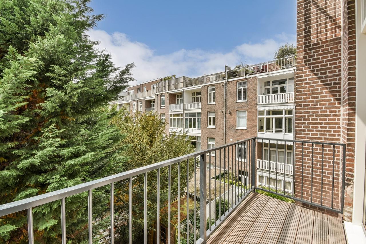 2-slaapkamer appartement met zonnig balkon - Afbeelding 12