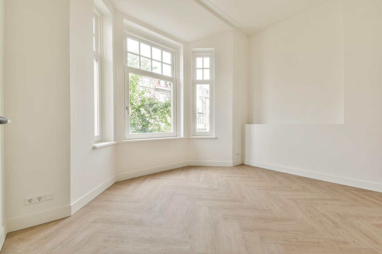 2-slaapkamer appartement met zonnig balkon - Afbeelding 14