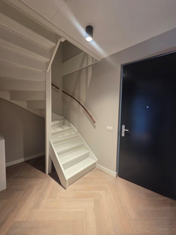 3-kamer appartement met balkon in Hyde Park - Afbeelding 8