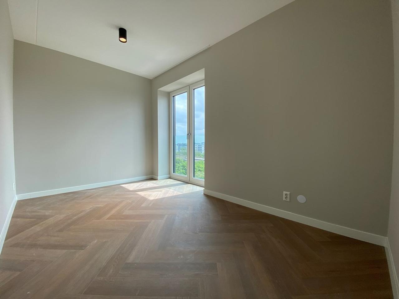 3-kamer appartement met balkon in Hyde Park - Afbeelding 12