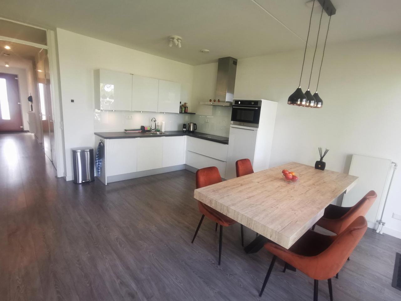 Gemeubileerd 3-kamerappartement met balkon - Afbeelding 10