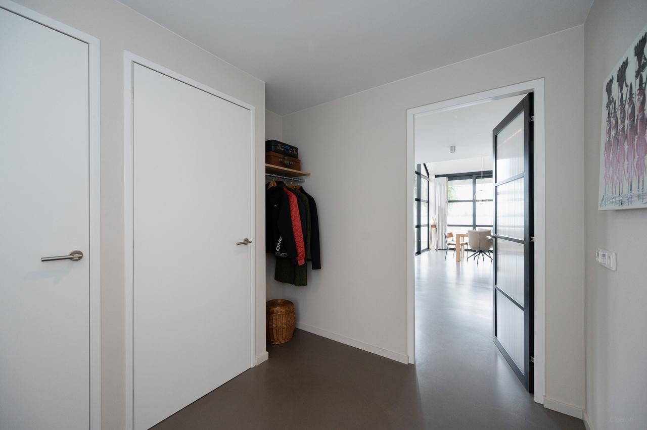 Detached Waterfront Home in Noorderplassen - Image 4