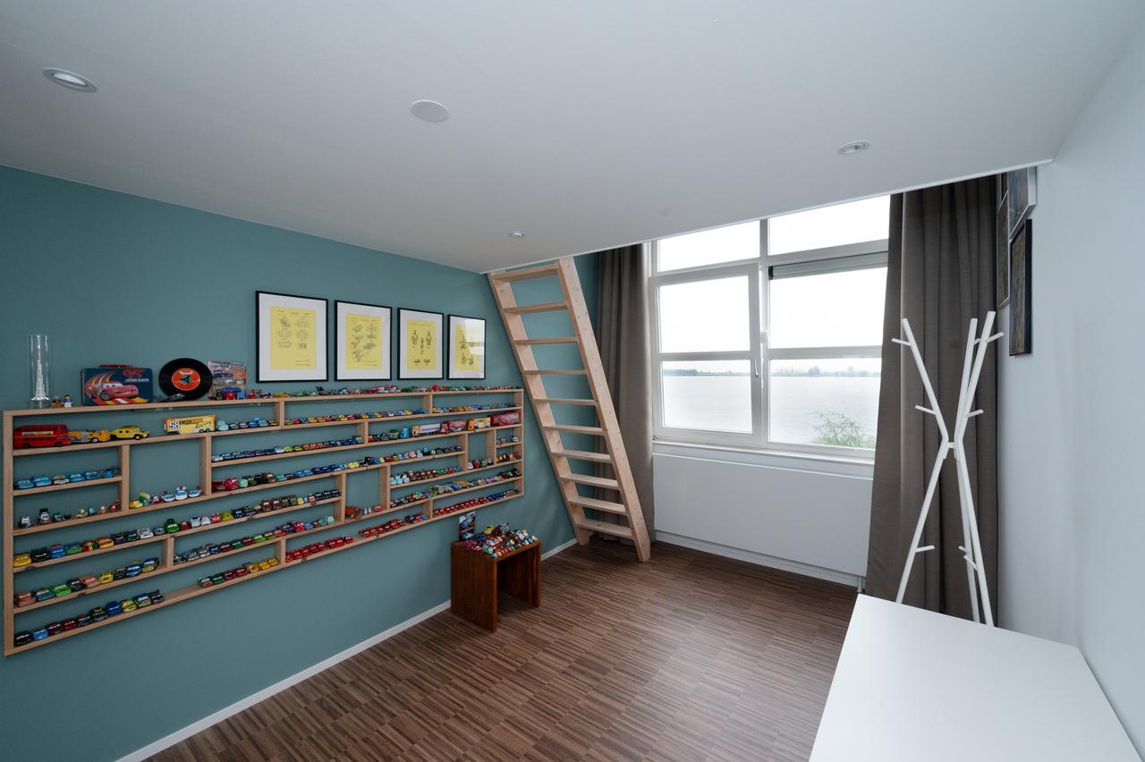 Detached Waterfront Home in Noorderplassen - Image 20