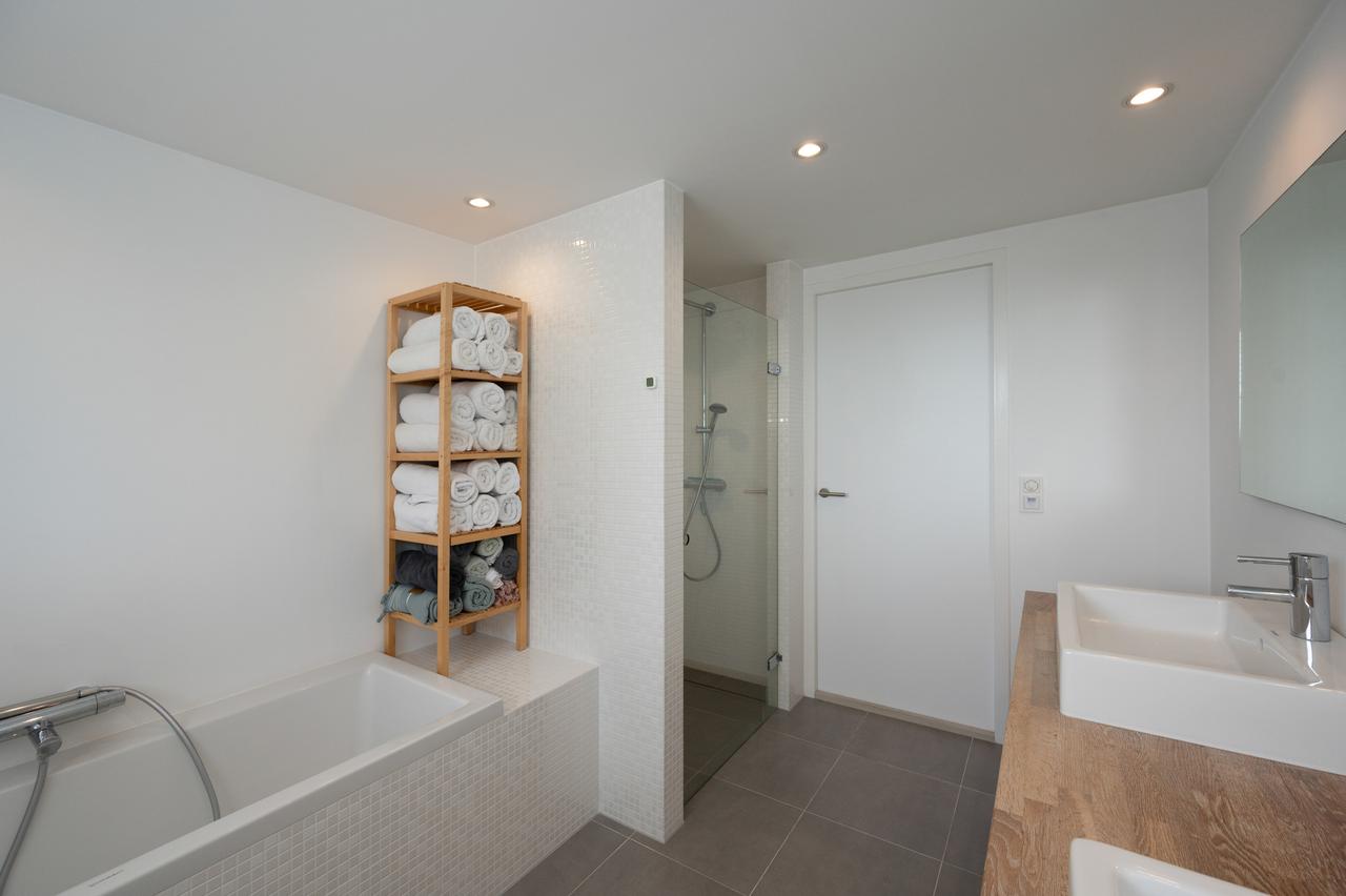 Detached Waterfront Home in Noorderplassen - Image 31