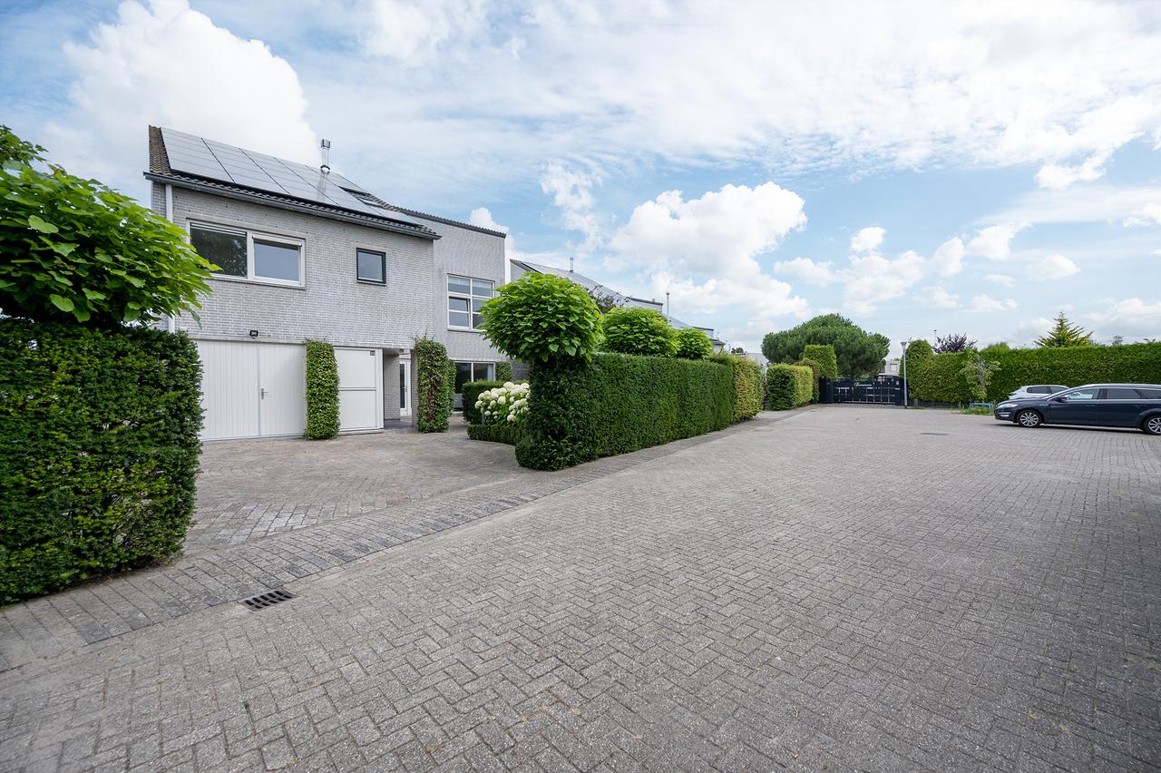 Detached Waterfront Home in Noorderplassen - Image 50