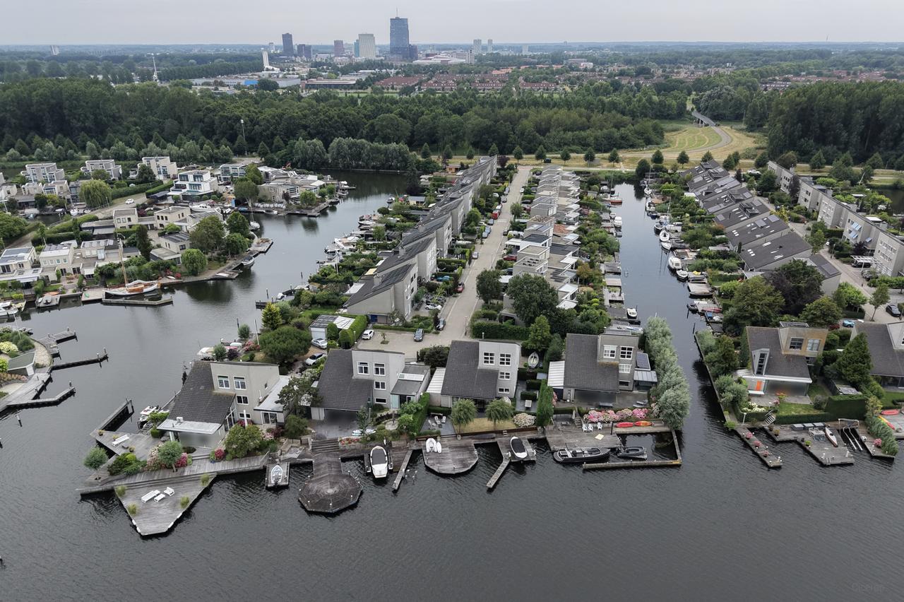 Detached Waterfront Home in Noorderplassen - Image 53