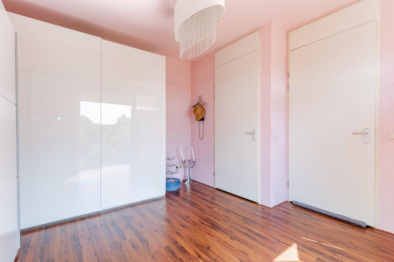 Detached Living in Green Surroundings with Sauna - Image 33