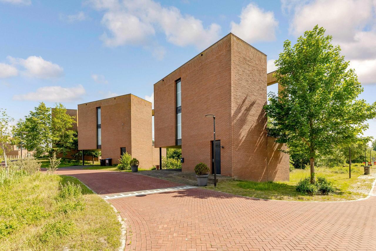 Detached Living in Green Surroundings with Sauna - Image 49