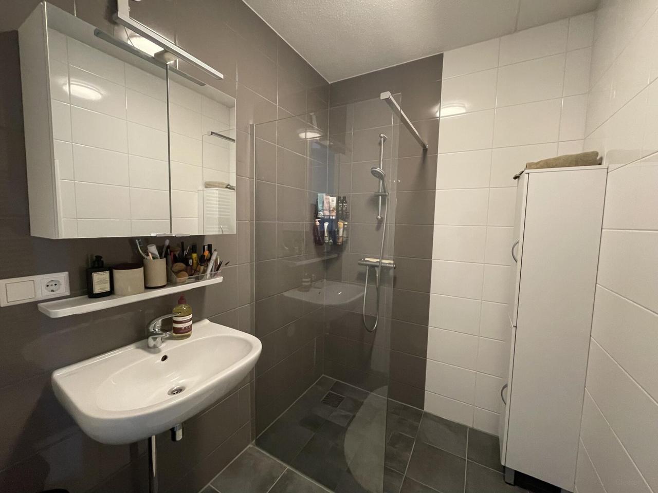 Licht 3-kamerappartement met balkon - Afbeelding 14