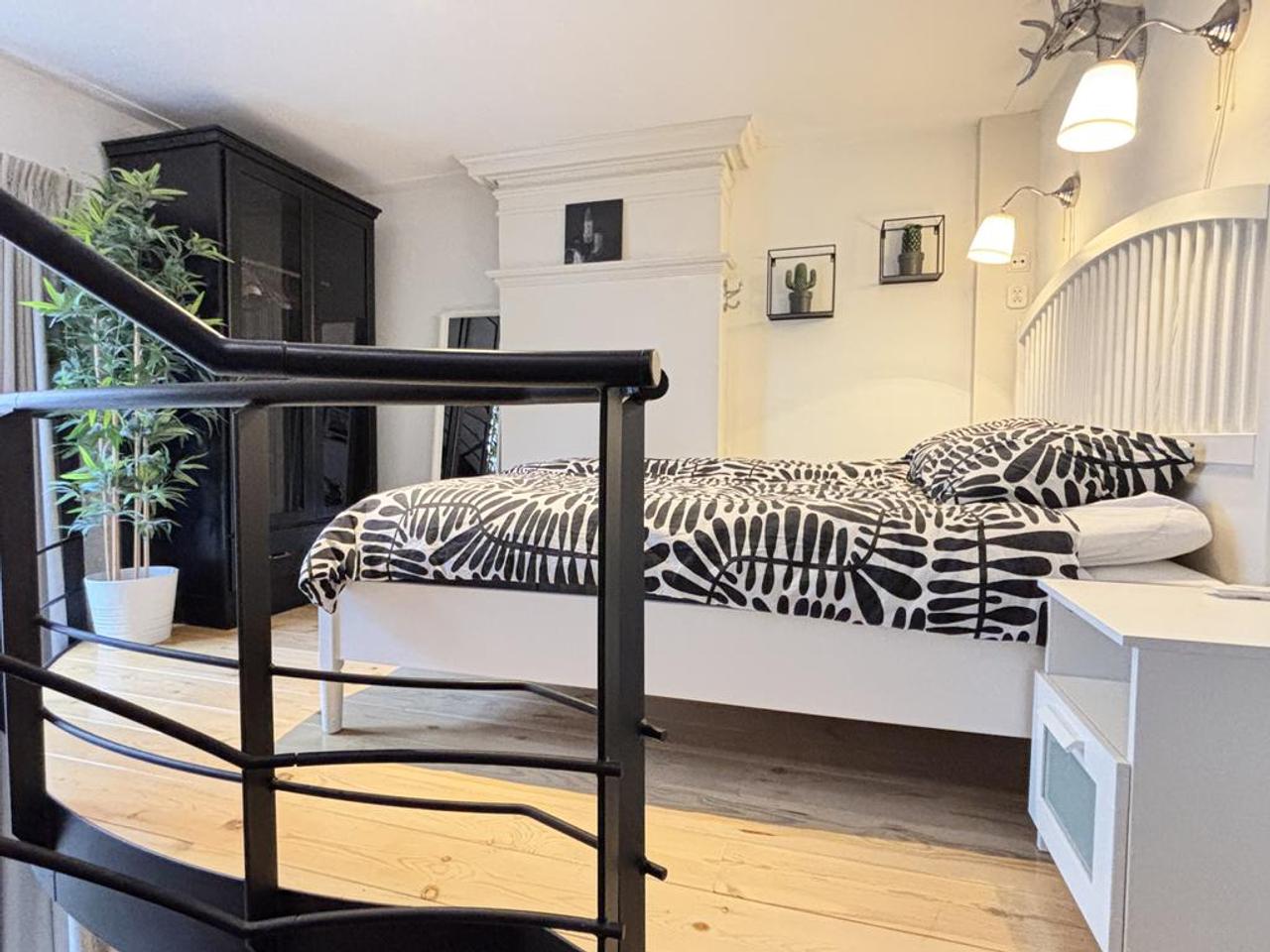 Monumentaal penthouse bij de Dom met parkeerplek - Afbeelding 8