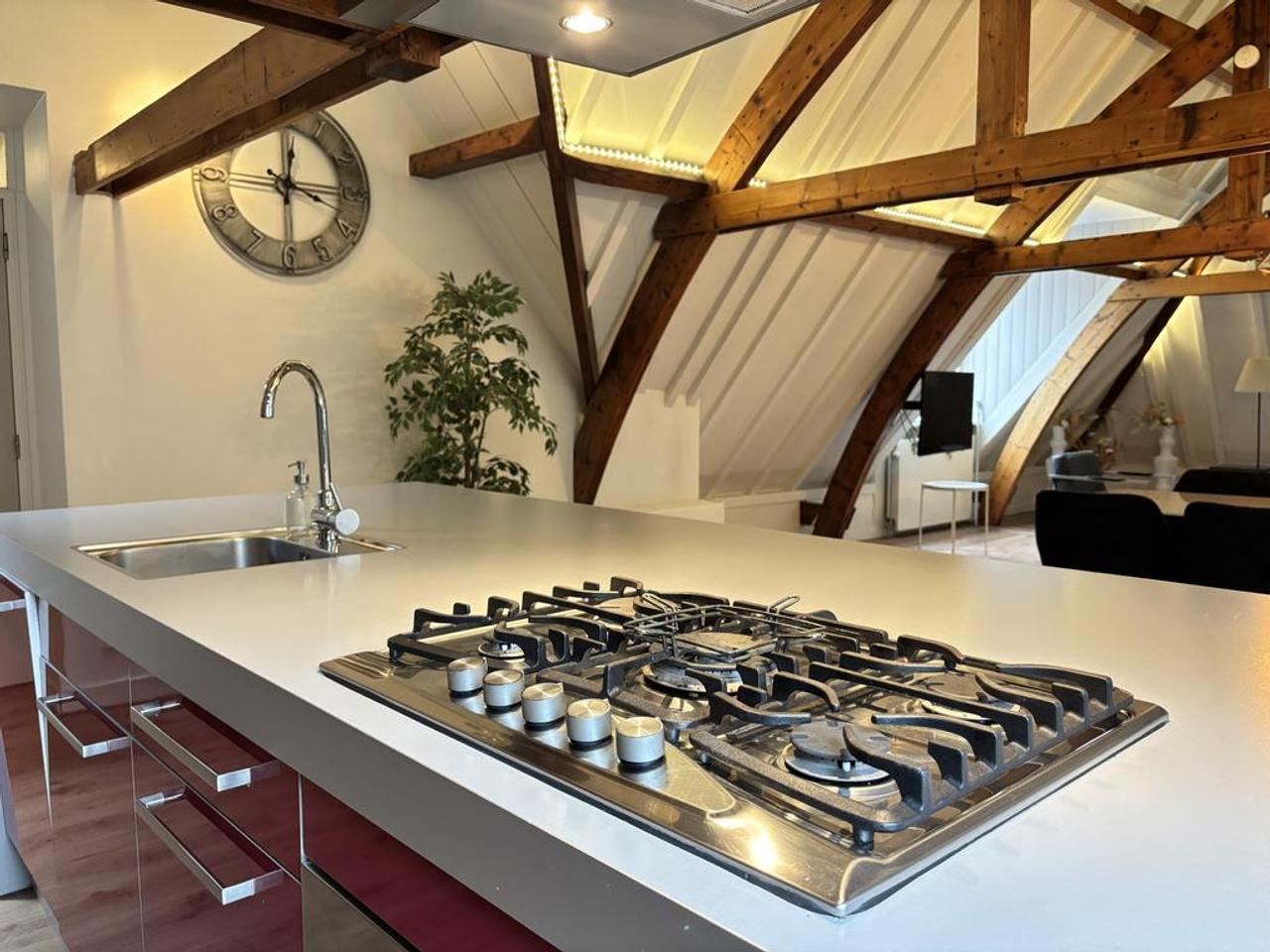 Monumentaal penthouse bij de Dom met parkeerplek - Afbeelding 15
