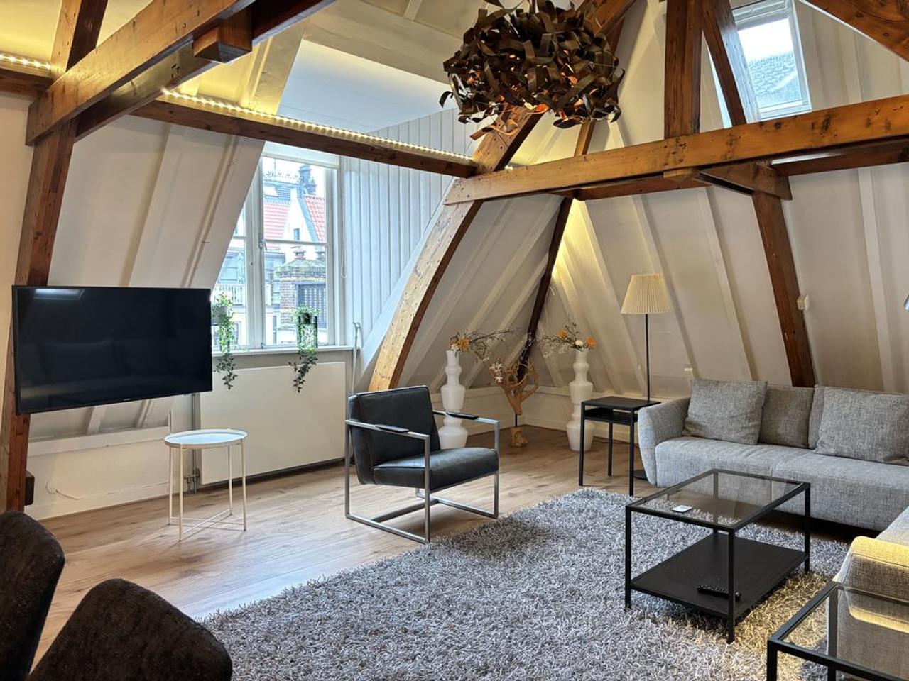 Monumentaal penthouse bij de Dom met parkeerplek - Afbeelding 21
