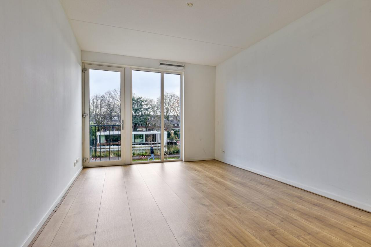 128 m² Apartment on the Merwedekanaal - Image 16