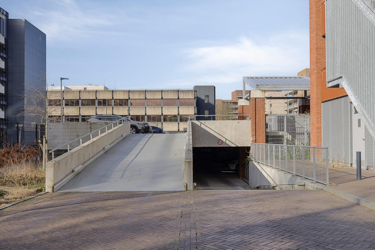 128 m² Apartment on the Merwedekanaal - Image 17