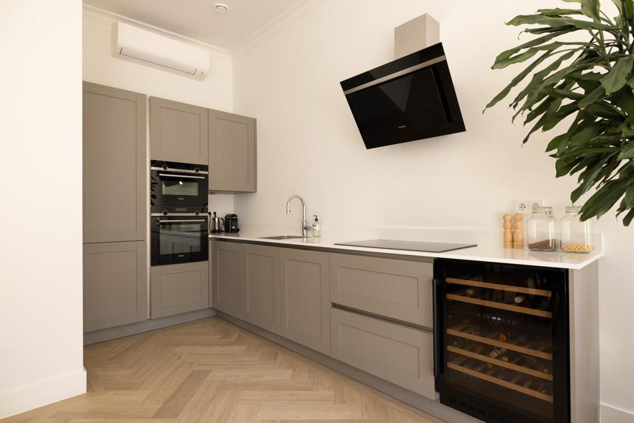 79 m² gemeubileerd bij het Vondelpark - Afbeelding 3