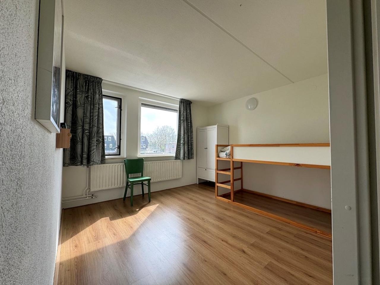 145 m² Townhouse with 4 Bedrooms and Garden - Image 7