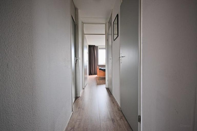 Gemeubileerd 3-kamerappartement aan het water - Afbeelding 7