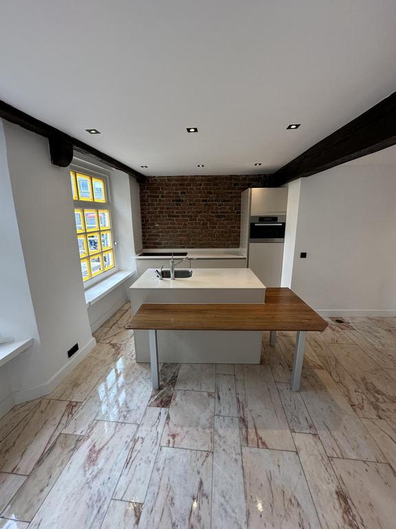 2-Bedroom Apartment in the Heart of Arnhem - Image 5