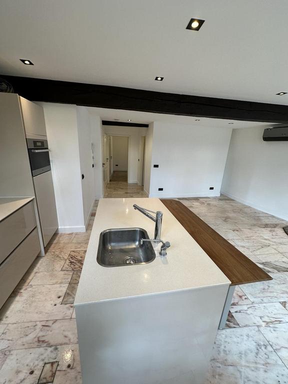 2-Bedroom Apartment in the Heart of Arnhem - Image 9