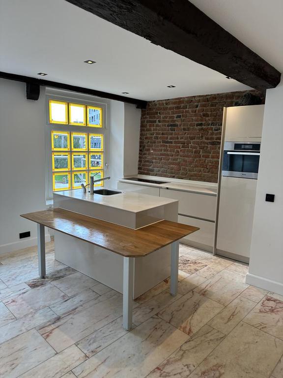 2-Bedroom Apartment in the Heart of Arnhem - Image 10
