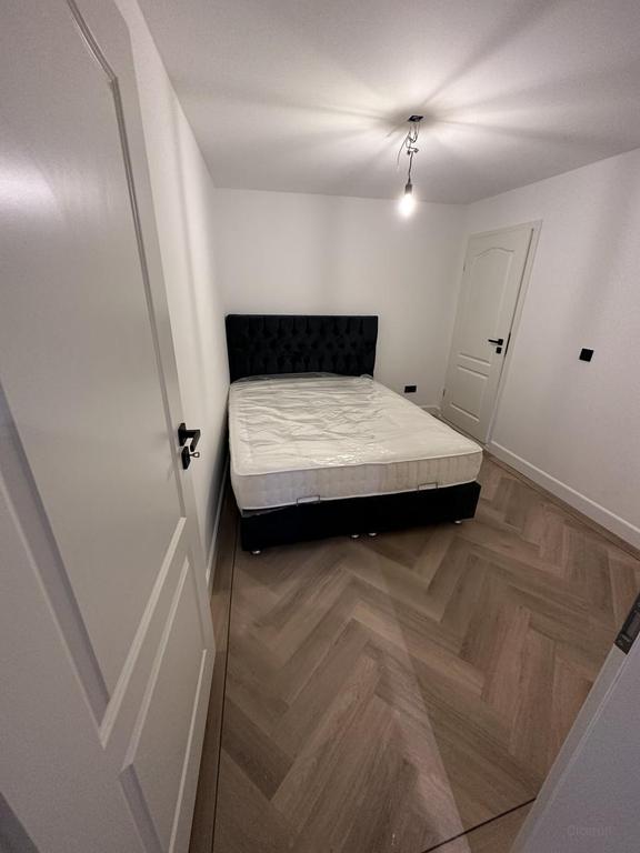 2-Bedroom Apartment in the Heart of Arnhem - Image 15