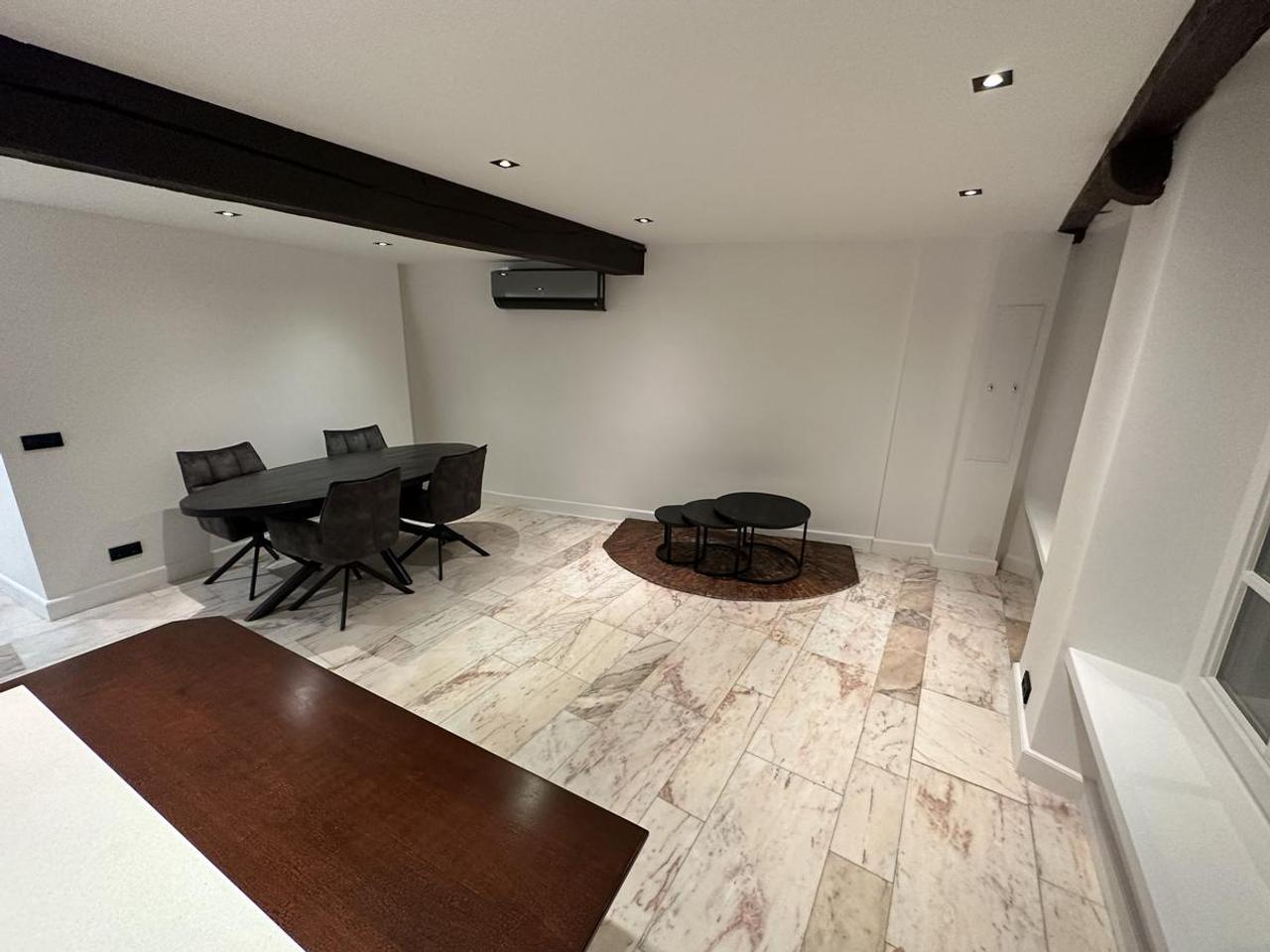 2-Bedroom Apartment in the Heart of Arnhem - Image 17