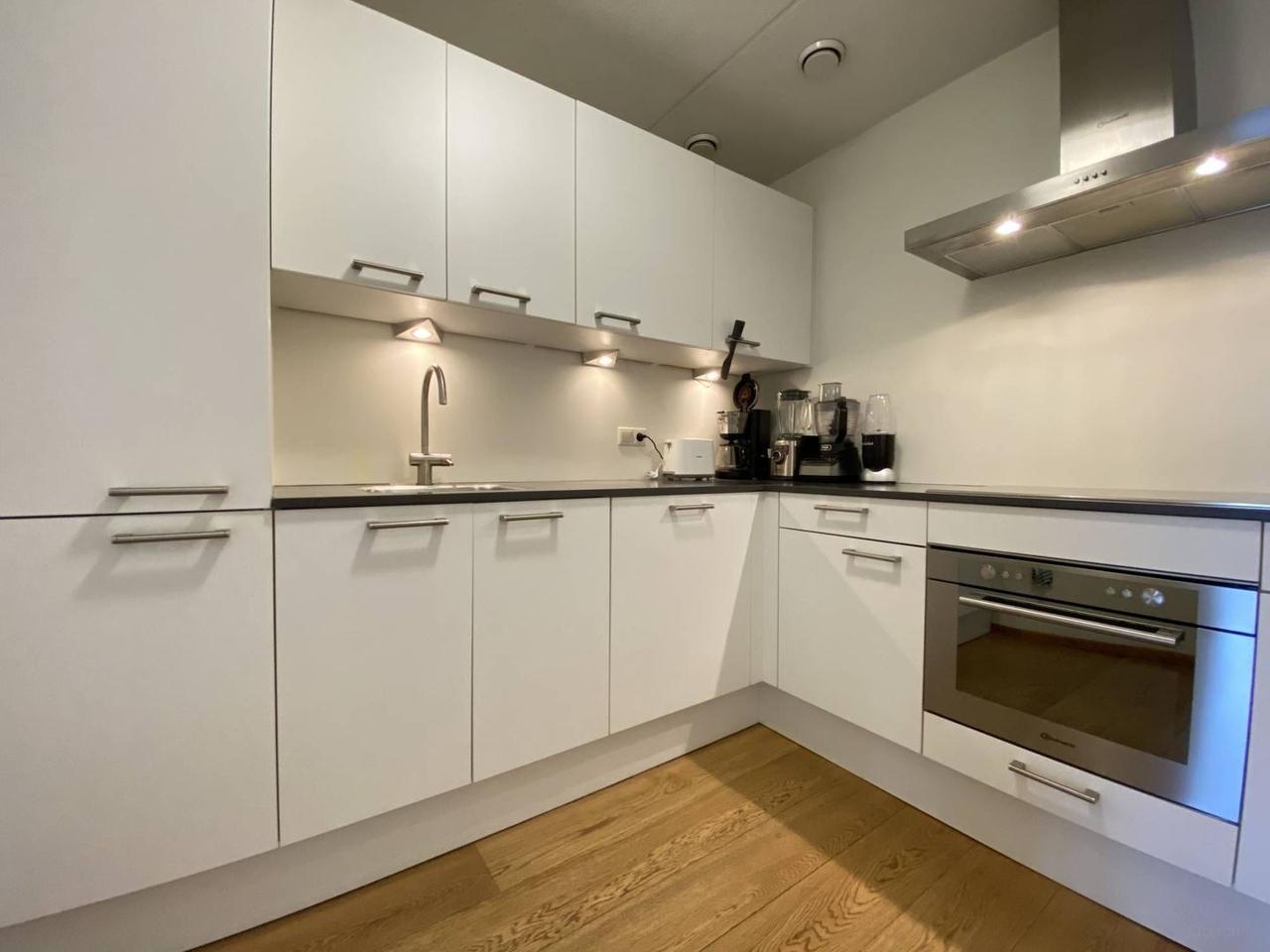75 m² appartement met zonnig balkon in Utrecht - Afbeelding 3
