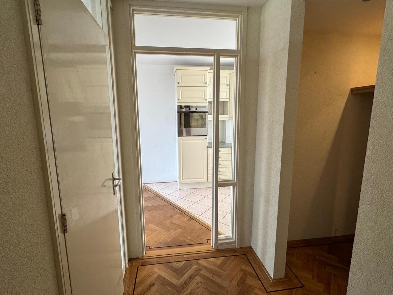 90 m² Student Apartment with Balcony - Image 13