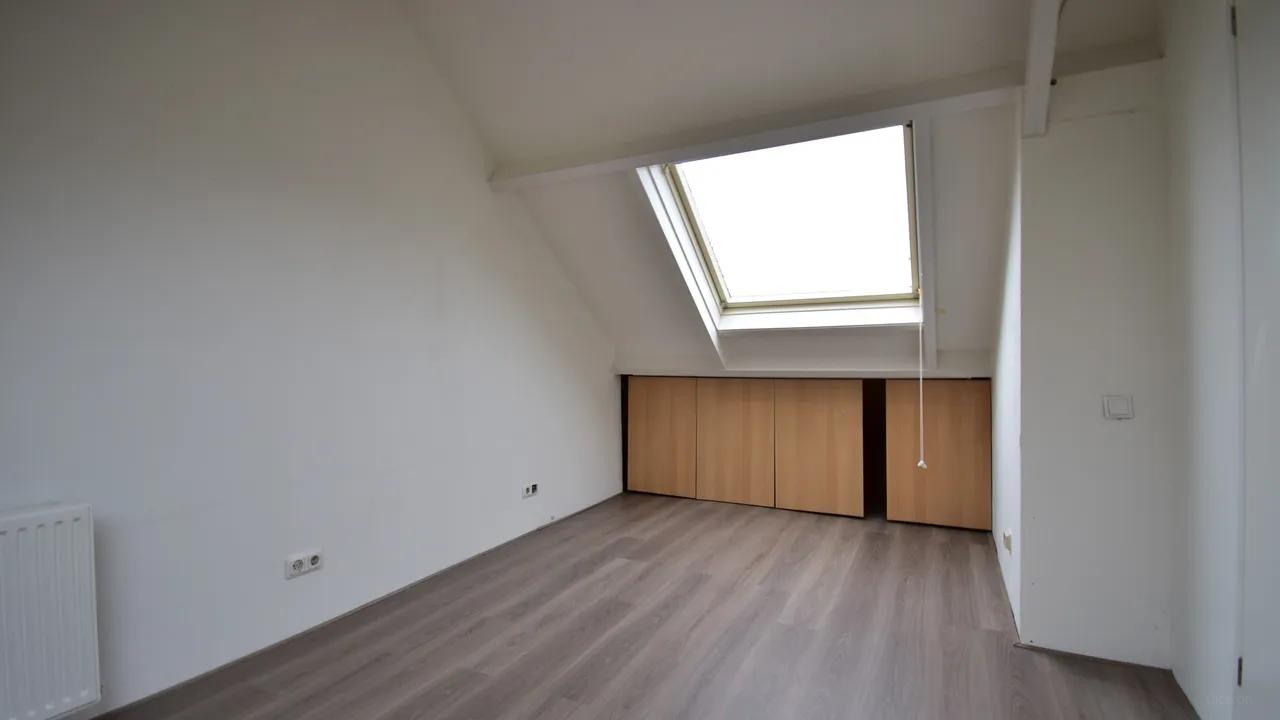 4-slaapkamer huurwoning met tuin in Breda - Afbeelding 11