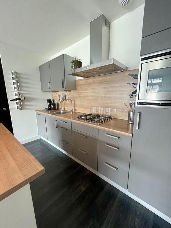 Gemeubileerd 3-kamerappartement bij station - Afbeelding 13