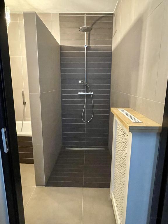 Gemeubileerd 3-kamerappartement bij station - Afbeelding 21