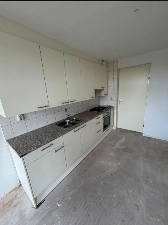 104 m² huis met 2 slaapkamers in Diemen - Afbeelding 2