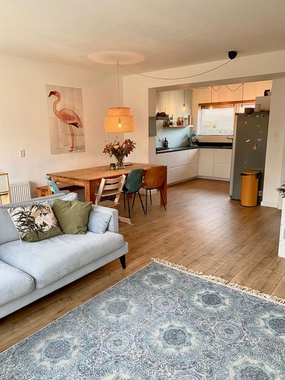 Renovated 115 m² Corner House with Garden - Image 7